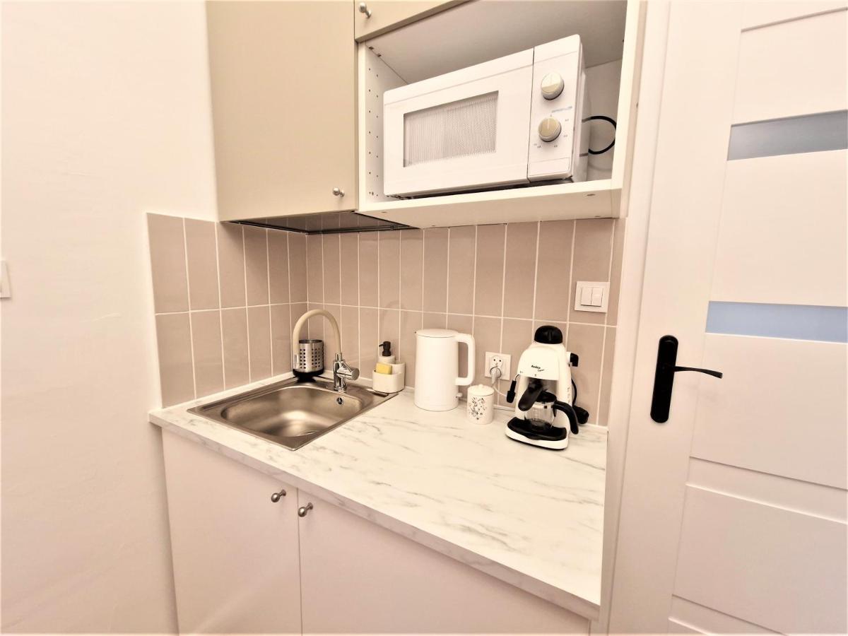 J&W Apartments Swietojanska Rooms Varsovie Extérieur photo