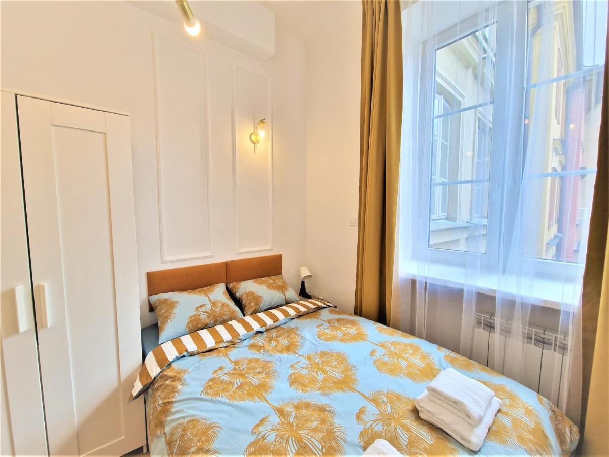 J&W Apartments Swietojanska Rooms Varsovie Extérieur photo