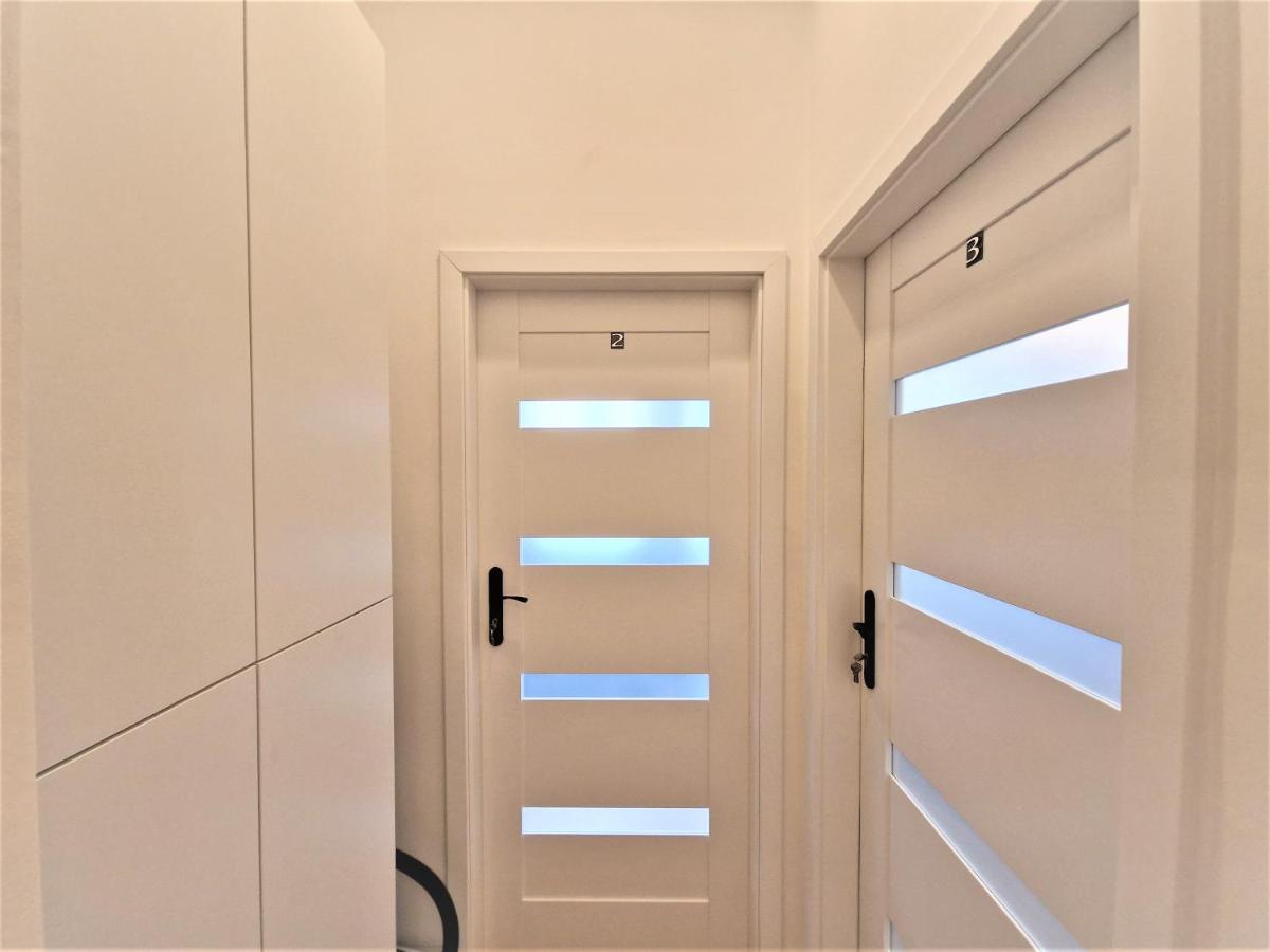 J&W Apartments Swietojanska Rooms Varsovie Extérieur photo