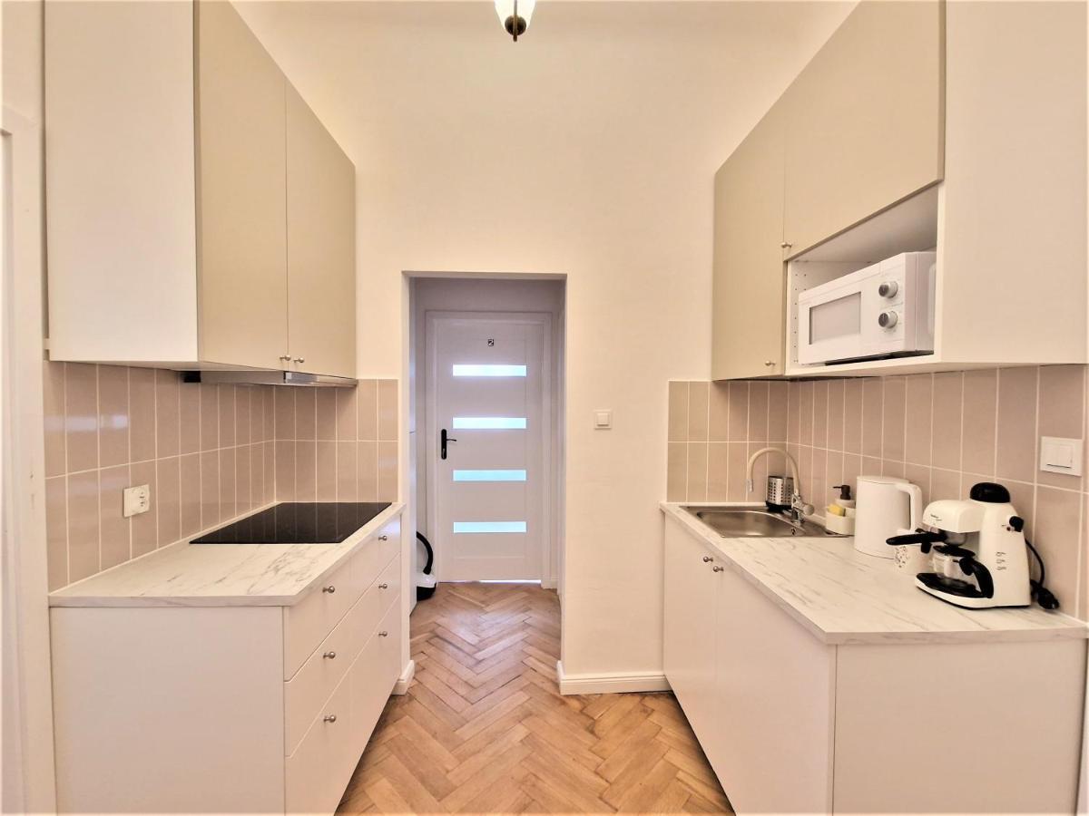 J&W Apartments Swietojanska Rooms Varsovie Extérieur photo
